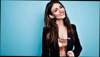 Video 1221270801: victoria justice, straight