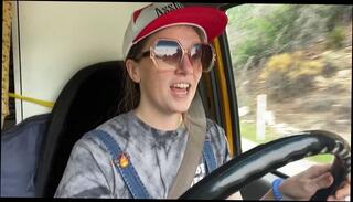 Video 1663483293: model, vibe