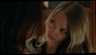 Video 998089505: julianne moore, amanda seyfried, erotic lesbian