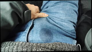 Video 1622312585: jeans peeing, pee wets
