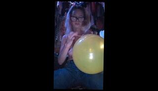 Video 1643289143: fetish solo, blow pop, fetish topless, amateur solo female, fetish french, blow baby