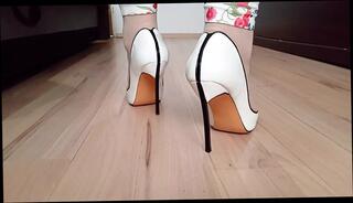 Video 1622784741: homemade foot fetish, gay foot fetish, foot fetish high heels, crossdresser pumping, foot shoe fetish, toe pumps, foot fetish hd, polish crossdresser, crossdresser white