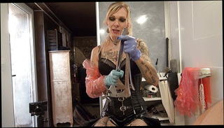 Video 793256201: fisting speculum, huge speculum, speculum big, lady fisted, lady big cock, huge cock straight, dark lady, massive fist
