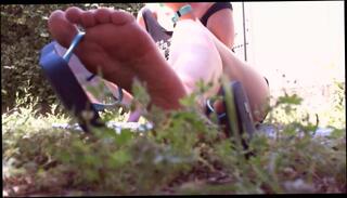 Video 1470654503: foot fetish feet worship, solo foot worship, sexy feet flip flops, amateur feet worship, italian feet worship, female feet worship, outdoor foot worship, wearing flip flops