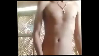 Video 1546546845: solo boy, yummy boys