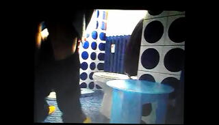 Video 252288545: mom pissing, solo boy