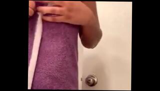 Video 963354285: slut flashes