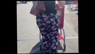 Video 1209200055: big ass gilf, candid big ass