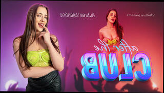 Video 1580849404: chick teasing, sexy chick, beautiful babe