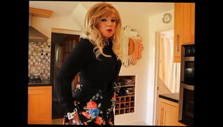 Video 1245249601: skirt black pantyhose, man gay