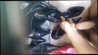 Video 1501910801: amateur gay play, gay handjob, gay locker, horny playing, mexican handjob, horny heels, handjob hd