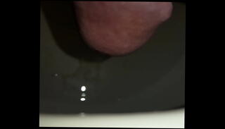 Video 1336161055: pissing peeing, pissing cuming