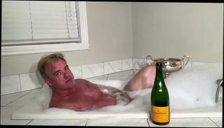 Video 1664192285: bubble