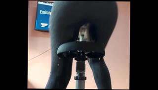 Video 1637949605: pissing peeing fetish, solo pee fetish, pissing peeing girls, piss fetish lovers, amateur girl pee, women peeing, gym solo, pissing sport, pee leggings