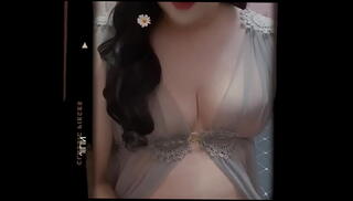 Video 1368125845: chinese shemale