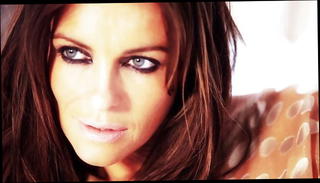 Video 1568694911: elizabeth hurley, straight