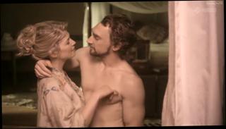 Video 258798104: rosamund pike, women love