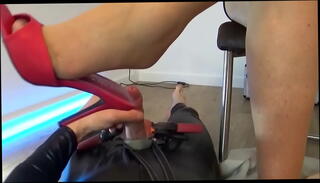 Video 1539188375: shoejob foot job, high heels shoejob
