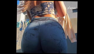 Video 1632516765: sexy latin pawg, big ass cousin, pawg legs, sexy women, ass tight leggings