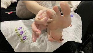 Video 1656307063: toes worshiping feet, feet fetish oiled, feet fetish solo, toes feet licked, oiled feet soles, big feet long toes, bare feet toes, solo female oiled, feet massage, oiled amateur, tongue feet