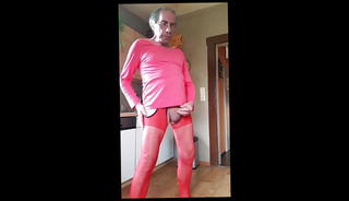 Video 1571307361: gay wanking, kitchen wank