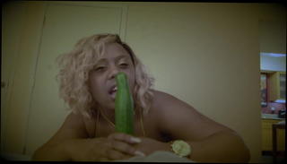 Video 1220141901: eats straight