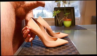 Video 1571135751: high heels fuck cum, gay cum, pink cum
