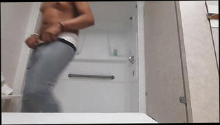 Video 1572374331: gay man shower, gay hd