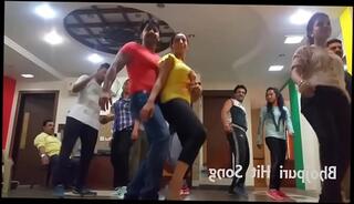 Video 759928985: boob shake dance, hot boobs