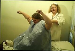 Video 1663403061: ssbbw red, big ssbbw, ssbbw playing, straight english, straight cut, heads straight