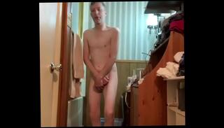 Video 996956505: strips jerks, strip gay