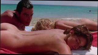 Video 977796404: daryl hannah, celebrity threesome, public threesome