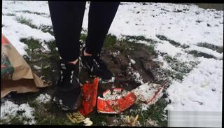 Video 946955204: foot fetish hd, girl mud, girl crush