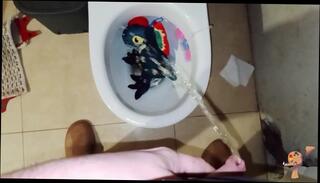 Video 1623035603: solo pee fetish, solo male pee, amateur pee, pee public