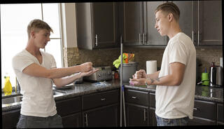 Video 1658158454: bareback twink gay sex, fucking cleaning