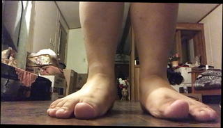 Video 1182568901: chubby feet, gay chubby bear, chubby bear plays, foot play, one foot, guy foot