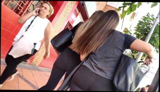 Video 811797304: candid college girl