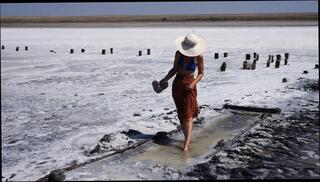 Video 1664092711: mom mature cougar, cougars street, russian cougar, outdoor cougar, cougar public, mom dancing, straight street, erotica, mom hd