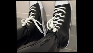 Video 1523028935: latex sounding, latex stockings