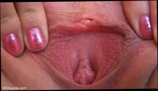 Video 106692401: 18yo teen fingers, fingering clit, blonde teen fingering, fingering straight, fingering close, pussy clit rub, pulsating clit, clit stimulation, little clit, muscle clit, camera sex