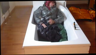 Video 1158871425: pissing pants gay