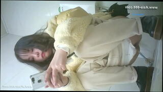 Video 1359036595: woman pissing, pissing amateur, chinese piss, pissing asian, girl toilet