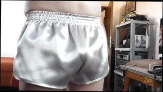 Video 1530484301: hot striptease amateur, striptease gay, sexy string, sexy shorts