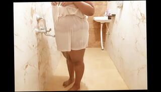 Video 1607024225: milf bath, nude bath