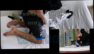 Video 1589862475: male feet, man feet