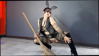 Video 1604608631: sexy american babe, very sexy erotic, sexy black straight, chick fucked, sexy halloween, sexy bunny, vampire babe, very sexy lingerie, perfect pussy