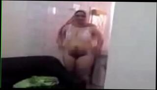 Video 839939595: arab mom