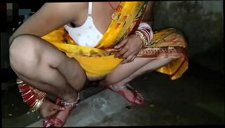 Video 1600918245: desi girl pissing, indian girl pissing, pissing girl outdoor, pissing first time, best pissing, girl honeymoon, married honeymoon