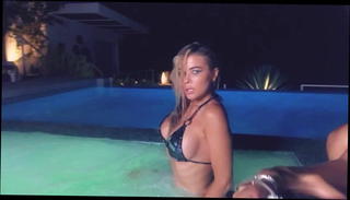 Video 1521886101: carmen electra, straight celebrity