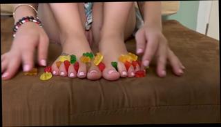 Video 1071685004: zoey monroe, foot fetish babe, blonde foot fetish, foot bear